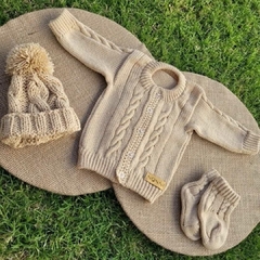 Imagen de SAQUITO + MEDIAS + GORRITO