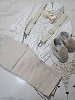 TRAJE DE FIESTA DE BEBE BEIGE Y BLANCO CON DETALLES SIN ABRIGO - comprar online