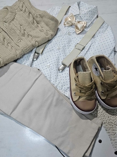 TRAJE DE FIESTA DE BEBE CON ABRIGO BEIGE Y BLANCO CON DETALLES - tienda online