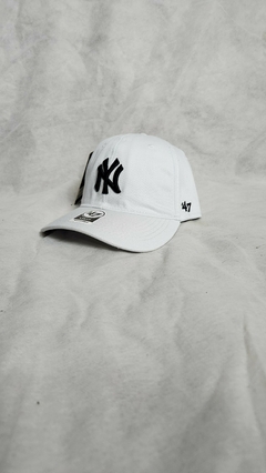 BONÉ NY WHITE