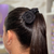 Scrunchie Preta Flor Cetim - comprar online