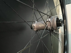 Par de Rodas Princeton CarbonWorks Peak 4550 na internet