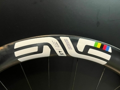 Par de Rodas Enve SES 4.5 Edição World Champion 2025 na internet