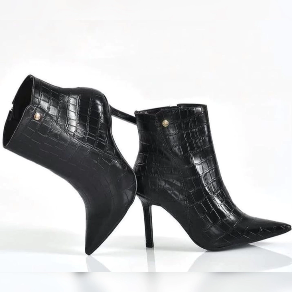 Bota Preta Croco Salto Fino
