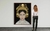 Quadro Menina Branca Fone Dourado Duque