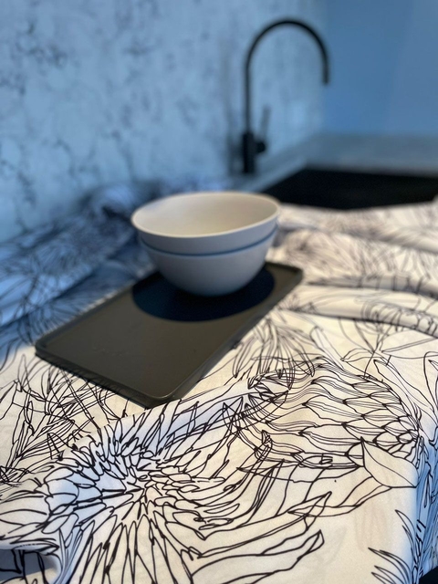 Mantel Rectangular Trazos Blanco y Negro