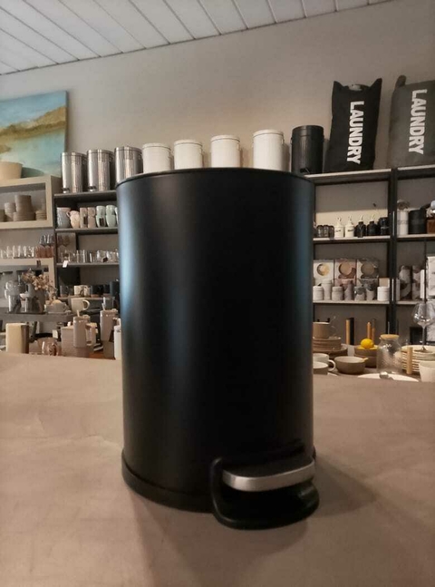 TACHO ACERO CIERRE4 SOFT REDONDO NEGRO MATE 5LTS - comprar online