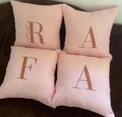 CAPA DE ALMOFADAS PERSONALIZADAS COLORIDAS