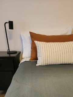 Funda de almohadon rayas ceniza en internet