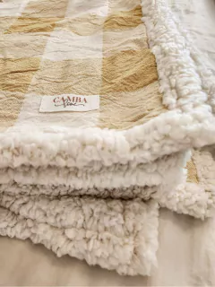 Pie de cama Jacinto con corderito - comprar online