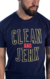 T-Shirt masculina Clean And Jerk na internet