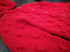 Cardigan de bebê em tricô ( 9 meses a 1 ano) - Márcia Sales Crochê