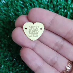 ETIQUETA DE ACRÍLICO 2x2 CORAÇÃO DOURADO na internet