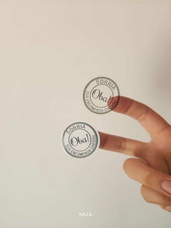 ADESIVO VINIL (OBA! SORRIA, SUA EMCOMENDA CHEGOU ) MEDINDO 4X4CM - comprar online