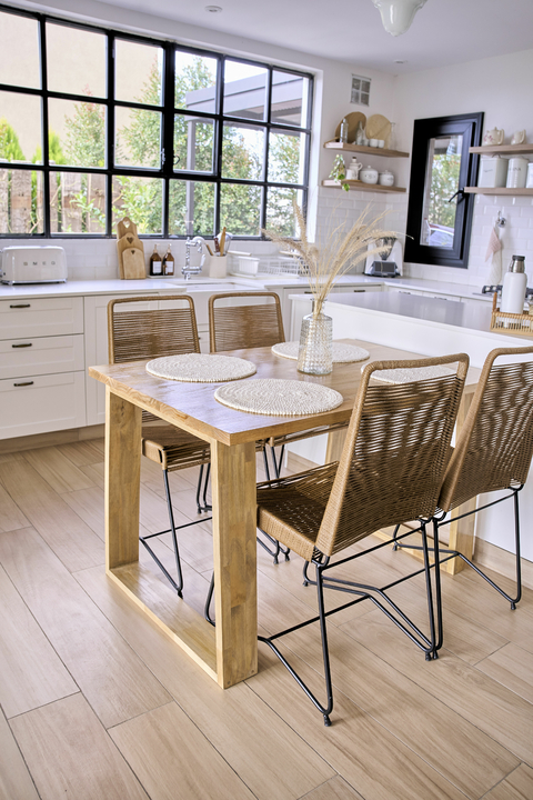 COMBO Mesa PETAL 1.50 + 4 Sillas Magnolia - comprar online