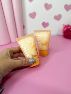 Creme facial hidratante de pêssego - melu
