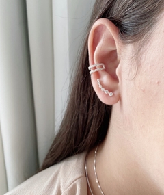 Brinco Ear Cuff Cravejado - comprar online