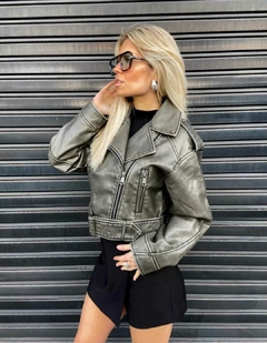 Campera cuero sintético gastado - comprar online