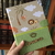 kit capa para caderneta e capinha certidão - safári verde - Coala Baby Personalizados