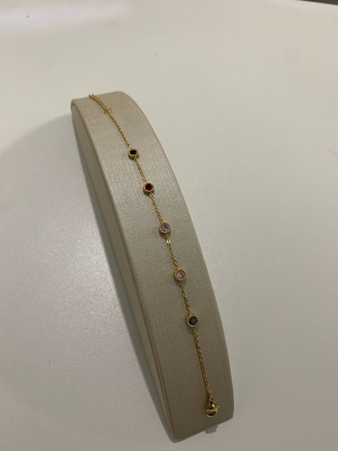 Pulseira com cravação colorida aço inox
