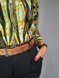 Camisa Estampada com Bordado - G - comprar online