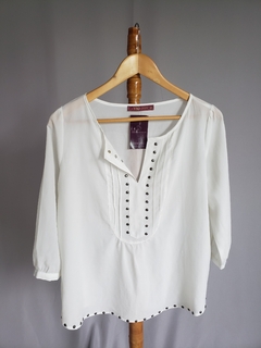 Camisa Branca com Spike - 38 - YESSICA - loja online
