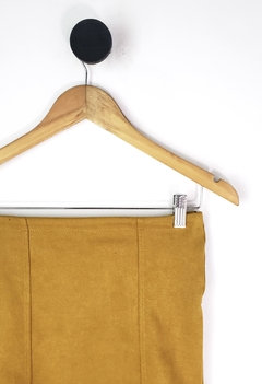 Saia em Suede Mostarda - P - comprar online