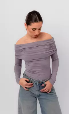 Blusa Ombro a Ombro na internet