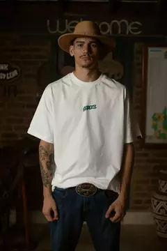 Camiseta Oodles "Logo Essential" Off-White - Banzai Surf Company
