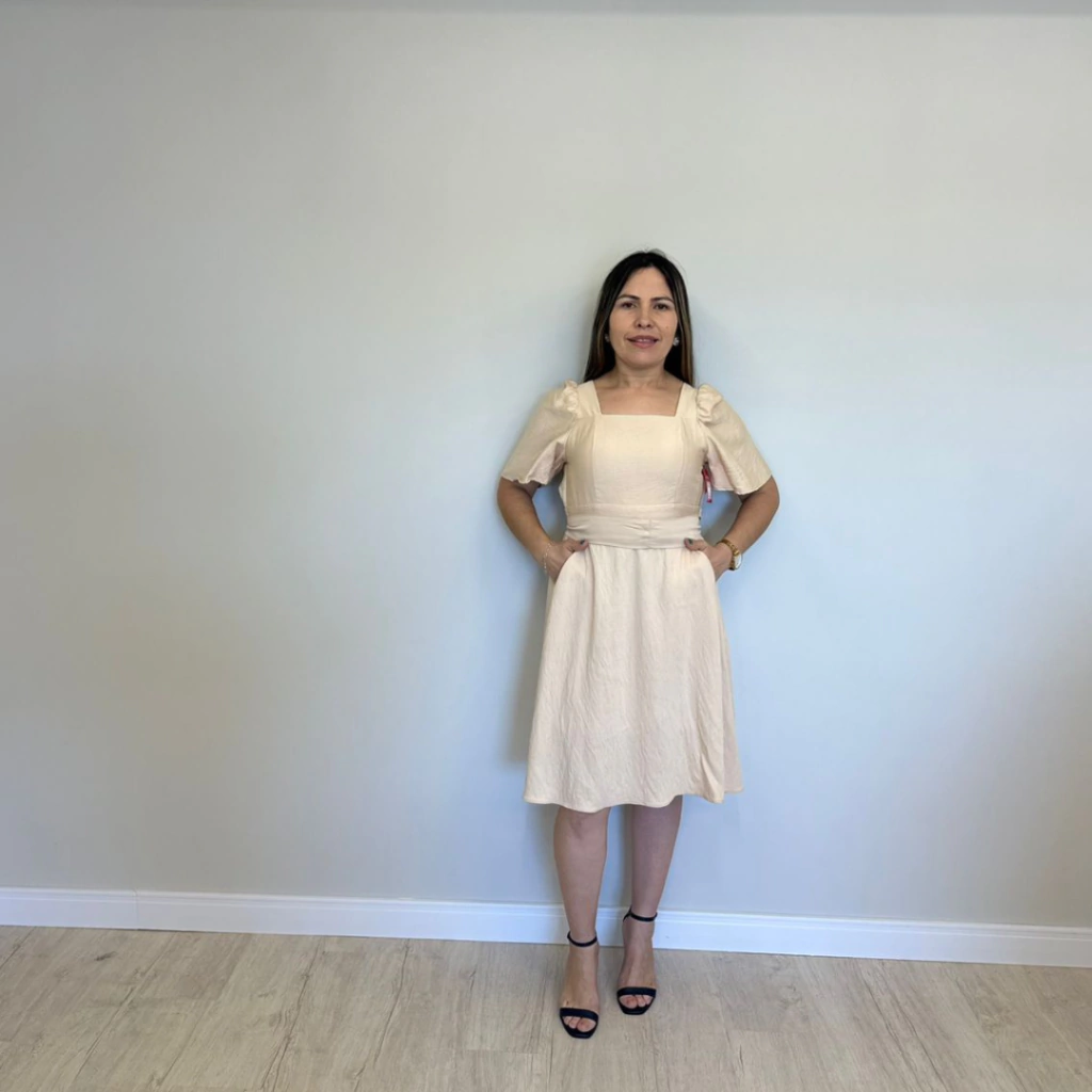 Vestido Curto - Bege Claro