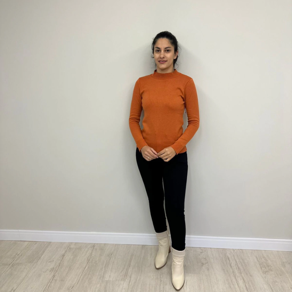 Blusa de Tricot Gola Careca - Marrom