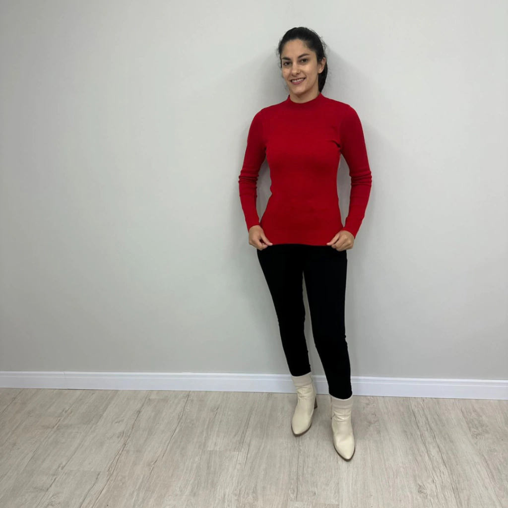 Blusa de Tricot Gola Careca - Vermelha