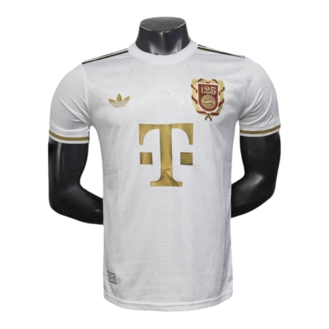 Camisa Bayern de Munique Edição especial Aniversário de 125 anos 25/26 - Jogador Adidas Masculina - Branca com detalhes em dourado