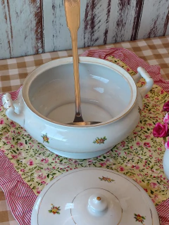 Sopeira em porcelana Barão do Rio Branco - comprar online