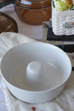 *RARIDADE* Forma de porcelana Pozzani anos 70