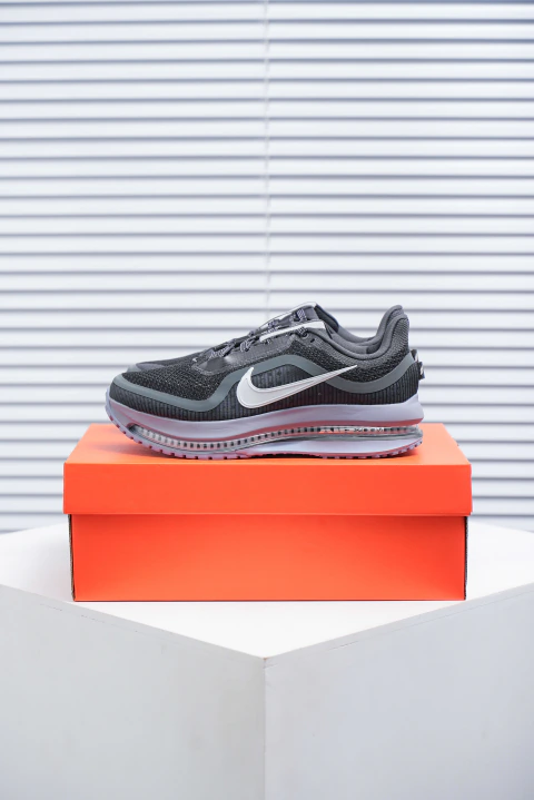 Nike Pegasus premium