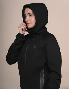 CAMPERA TECH JACKET en internet