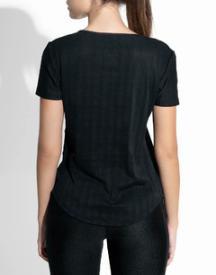 REMERA BREEZY NOIR TEE - comprar online