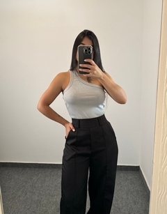 Blusa Verona Cinza na internet