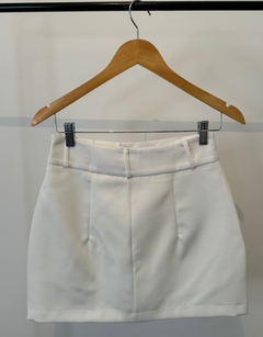 Short Saia Alfaiataria Branco na internet