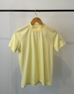 Camiseta basica Amarelo na internet