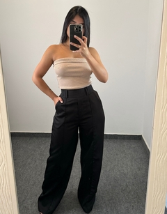 Blusa Veneza Bege na internet