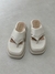 Flat Giulia - Off white na internet