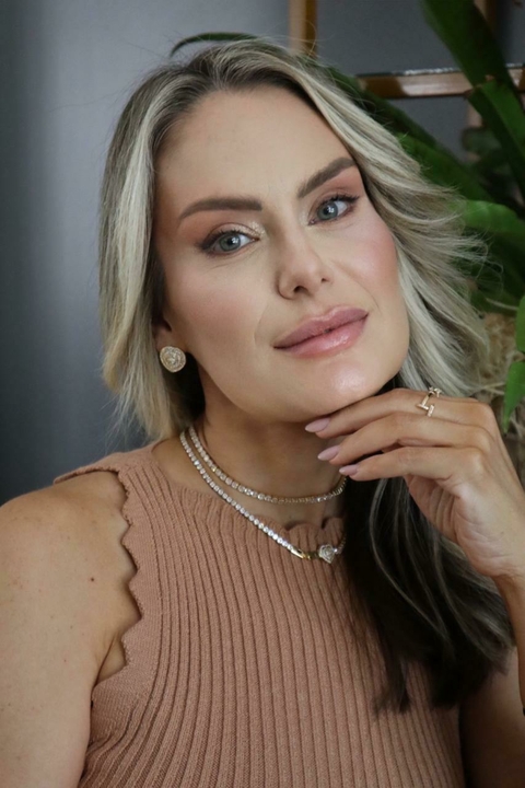 Brinco Coração Estilizado Zircônia - comprar online