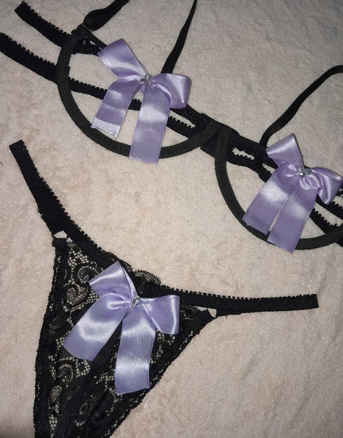 CONJUNTO ABIERTO CON MOÑO