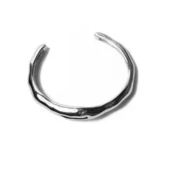Bracelete Nexo na internet