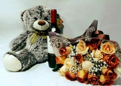 Ursinho + vinho + Buquê de rosas amarelas alaranjadas