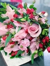 Buquê de Rosas com Astromélias e Lisianthus