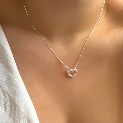 Colar de Coração Vazado Prata 925 - comprar online