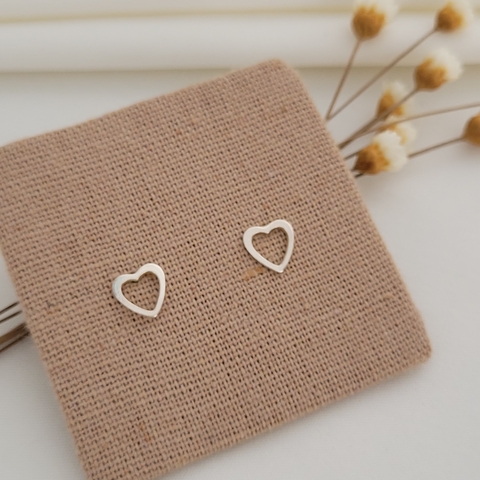 Brinco Coração Vazado Prata 925